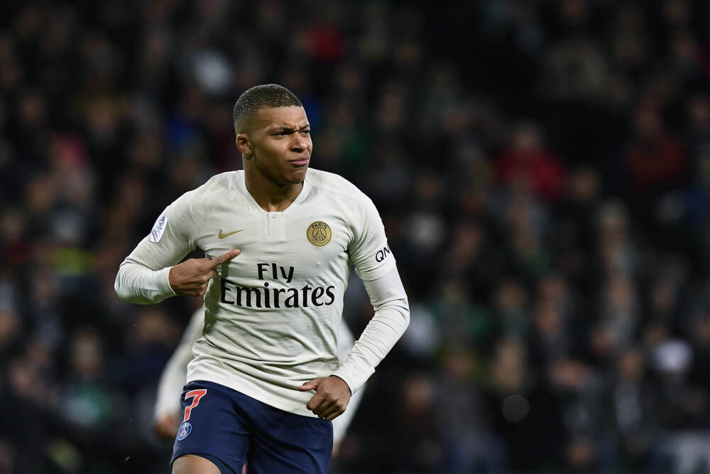 中国足协：我国青少年注册球员增长至10.92万人